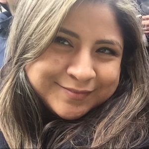 Meet your Posher, Vanessa